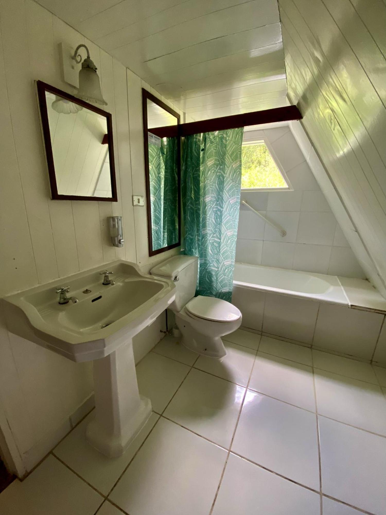 Chalet Centro Turistico Parque Nacional Puyehue Anticura